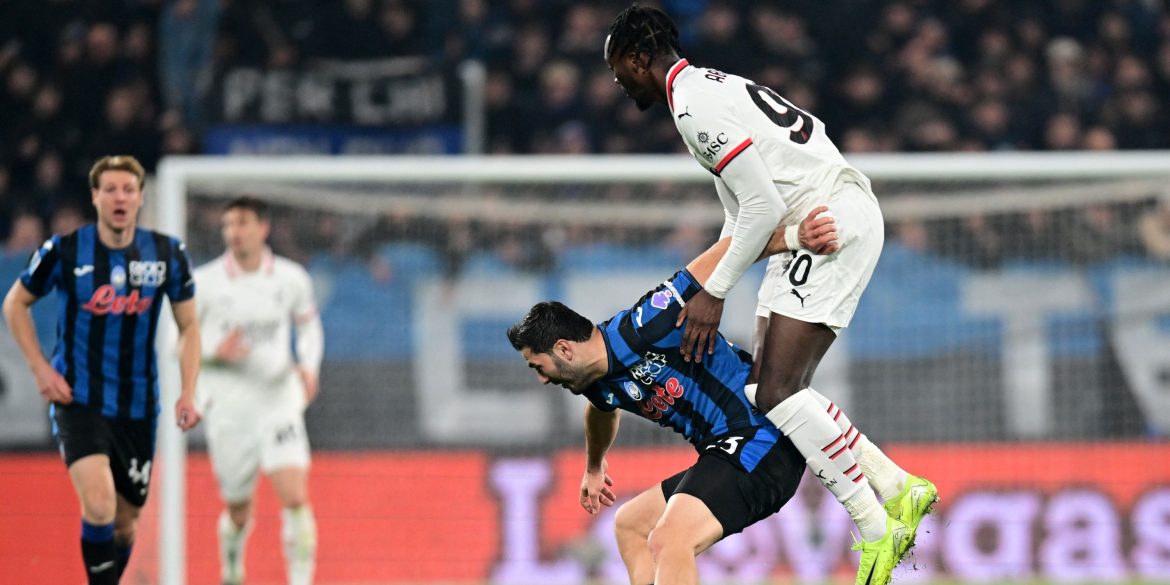 Leeds could make "statement signing" in £34m "beast", claims Paul Robinson