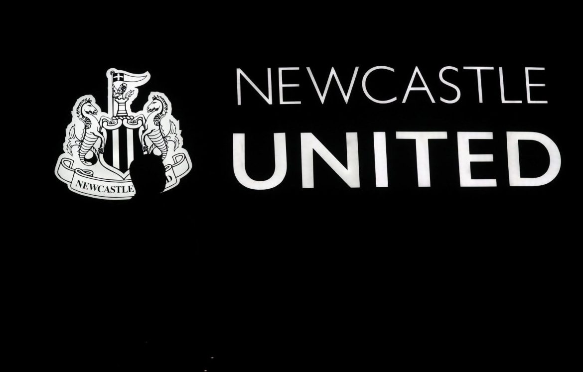 Howe must drop 5/10 Newcastle man who lost 100% of his duels
