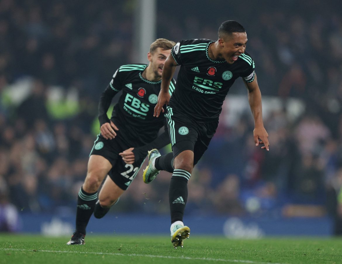 Arsenal must sing Youri Tielemans