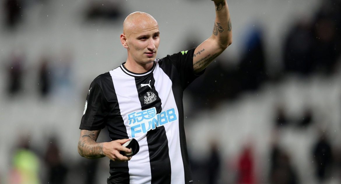 Jonjo Shelvey reveals he could have joined West Ham – report